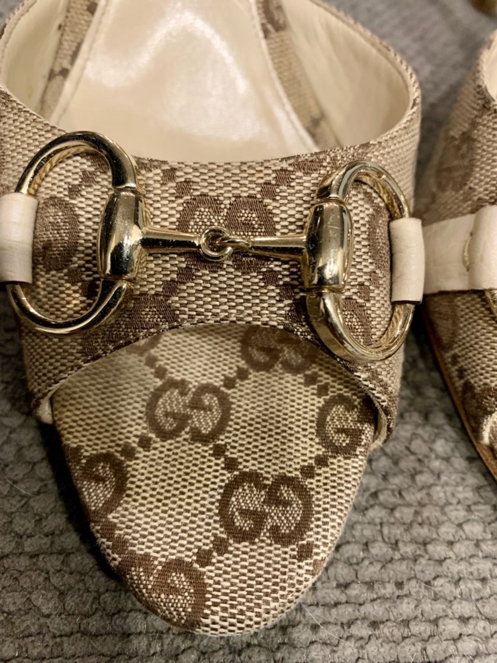 Gucci Beige GG Canvas Horsebit Open/Toe Pumps - Vintage - Picture 4 of 7